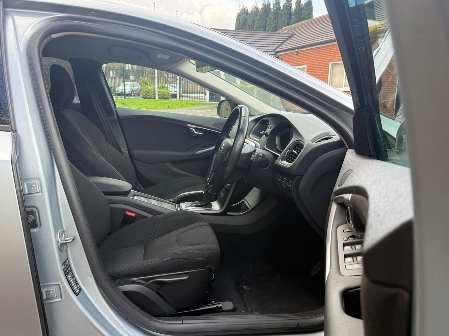 Used Volvo V40 2014 for sale - 78058543: Photo 13