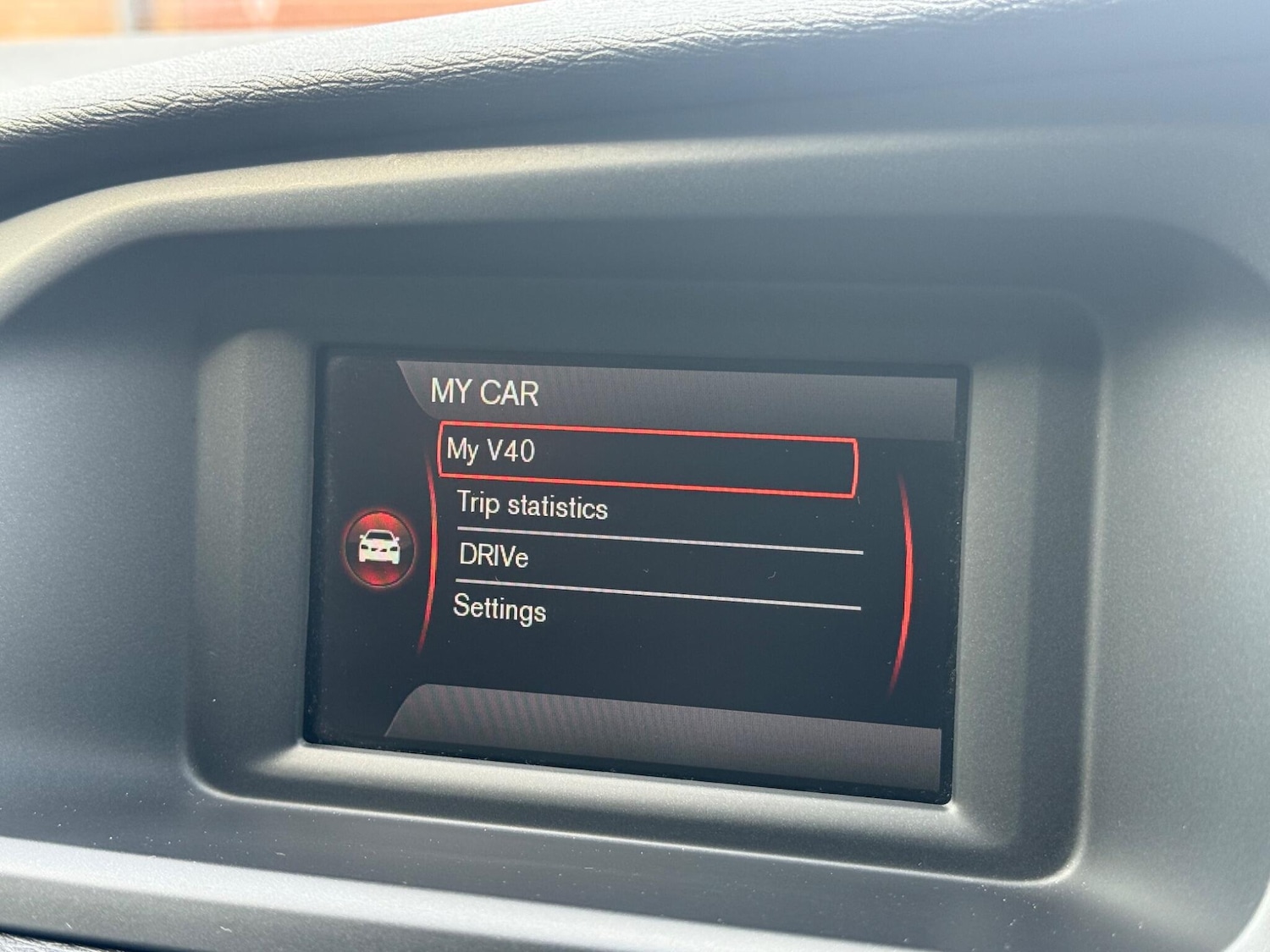 Used Volvo V40 2014 for sale - 78058543: Photo 22