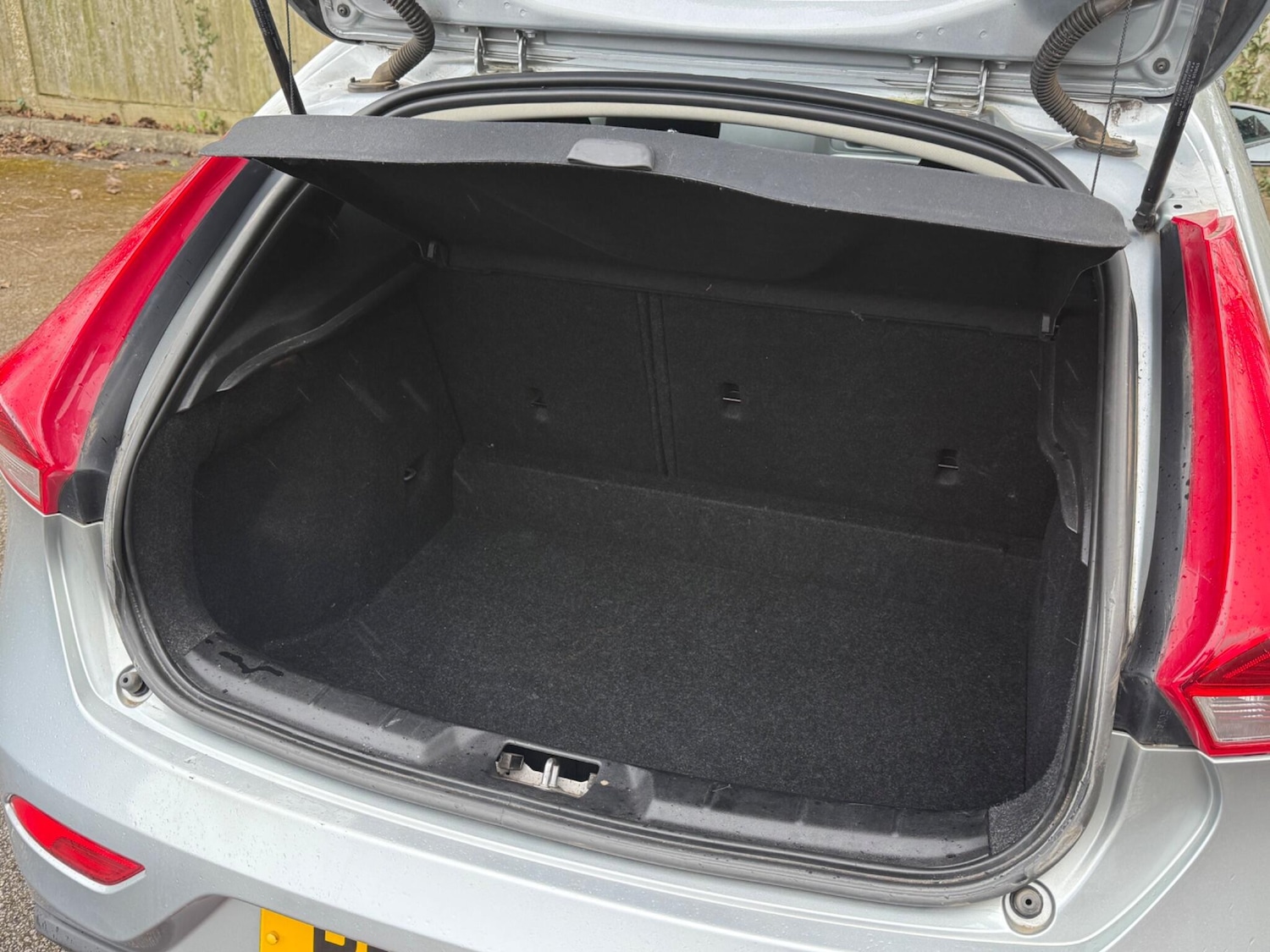 Used Volvo V40 2014 for sale - 78058543: Photo 26