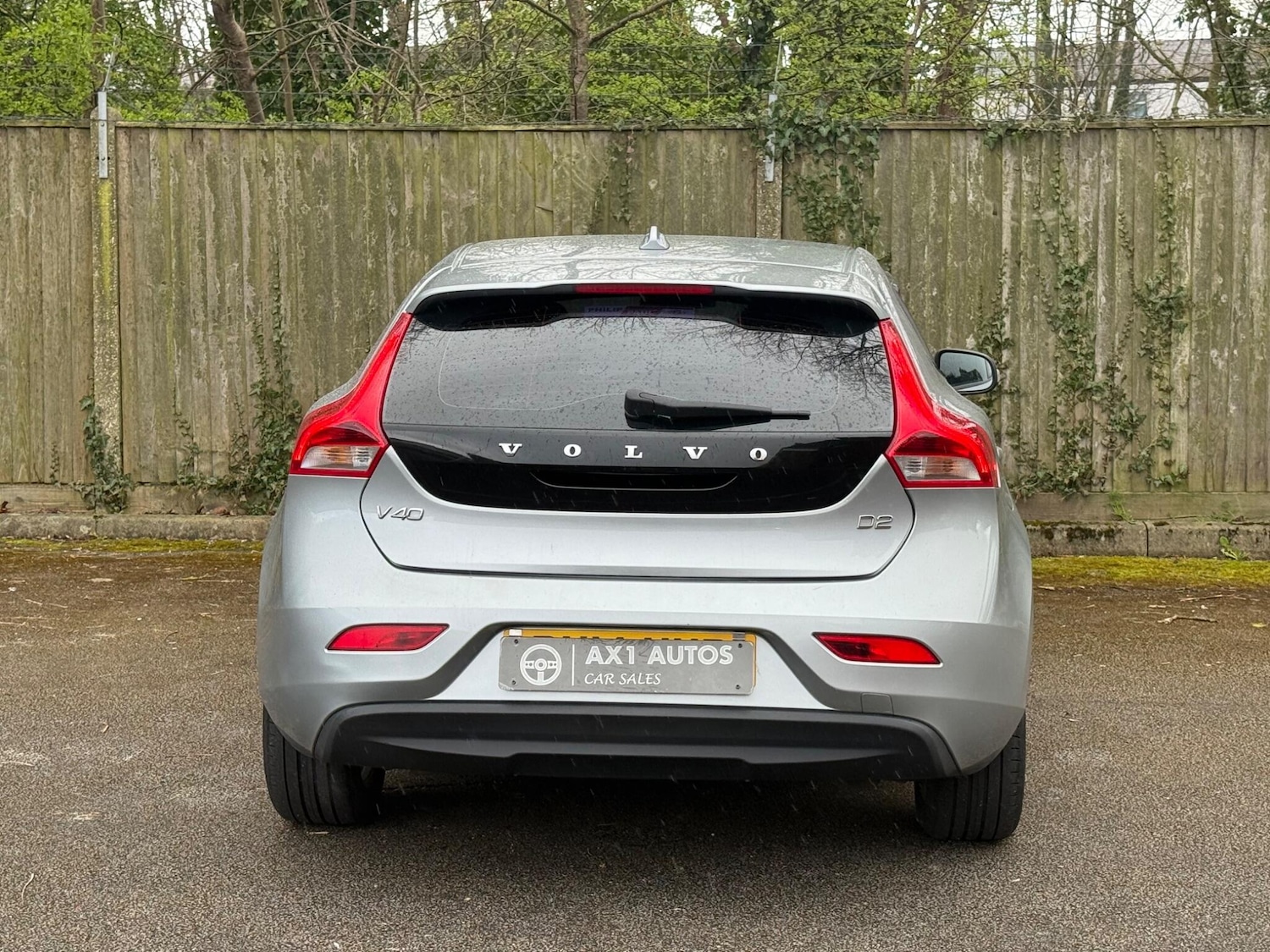 Used Volvo V40 2014 for sale - 78058543: Photo 6