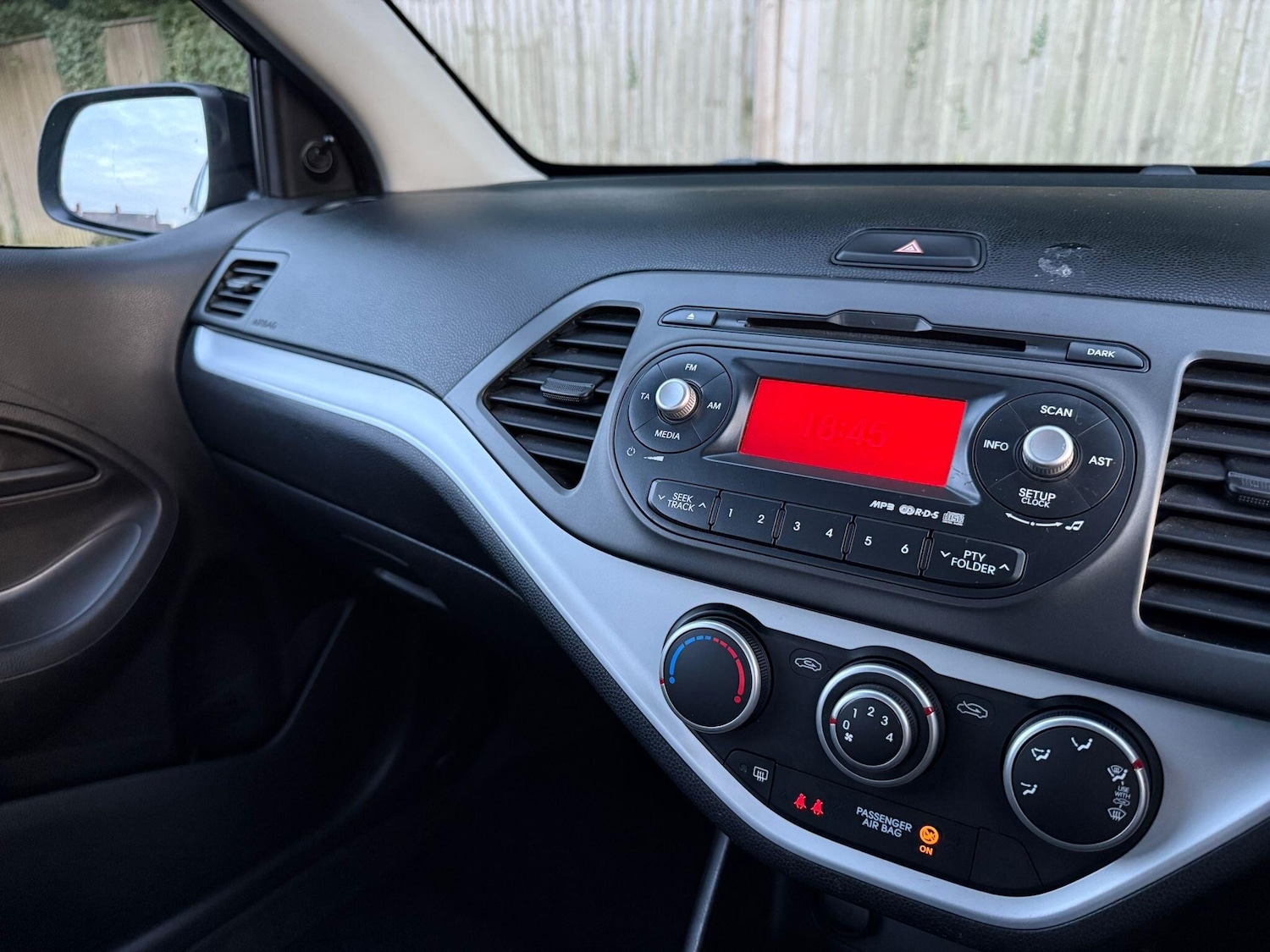 Used Kia Picanto 2012 for sale - 76109142: Photo 20