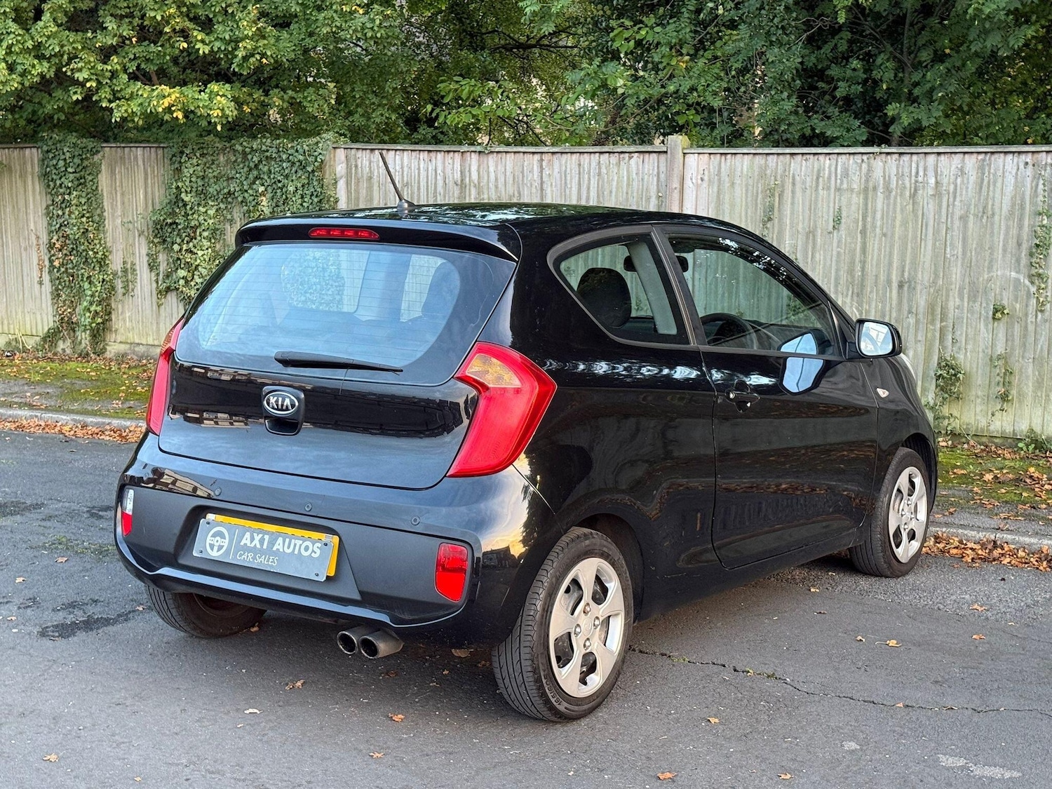 Used Kia Picanto 2012 for sale - 76109142: Photo 8