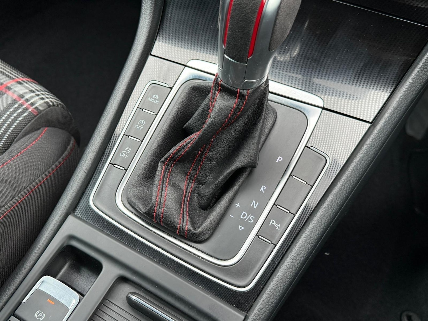 Used Volkswagen Golf 2015 for sale - 77102012: Photo 29