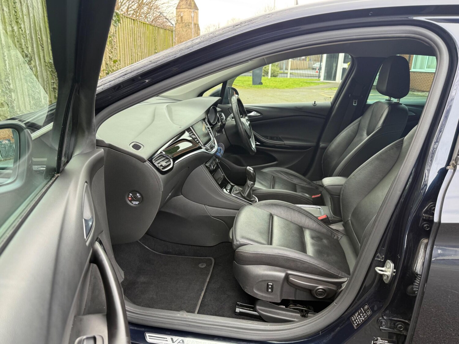 Used Vauxhall Astra for sale - 77484175: Photo 34