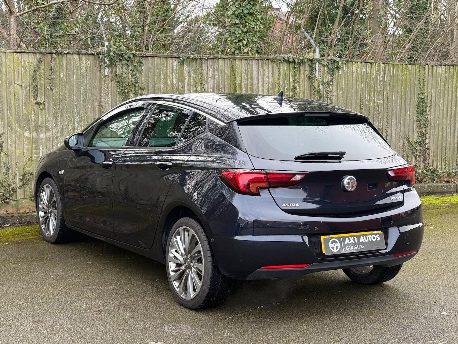 Used Vauxhall Astra for sale - 77484175: Photo 4