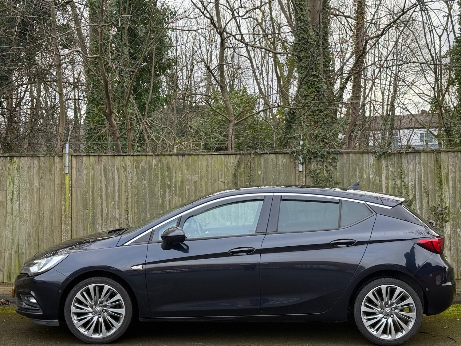 Used Vauxhall Astra for sale - 77484175: Photo 5