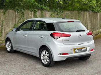 Used Hyundai i20 2017 for sale - 78661457: Photo