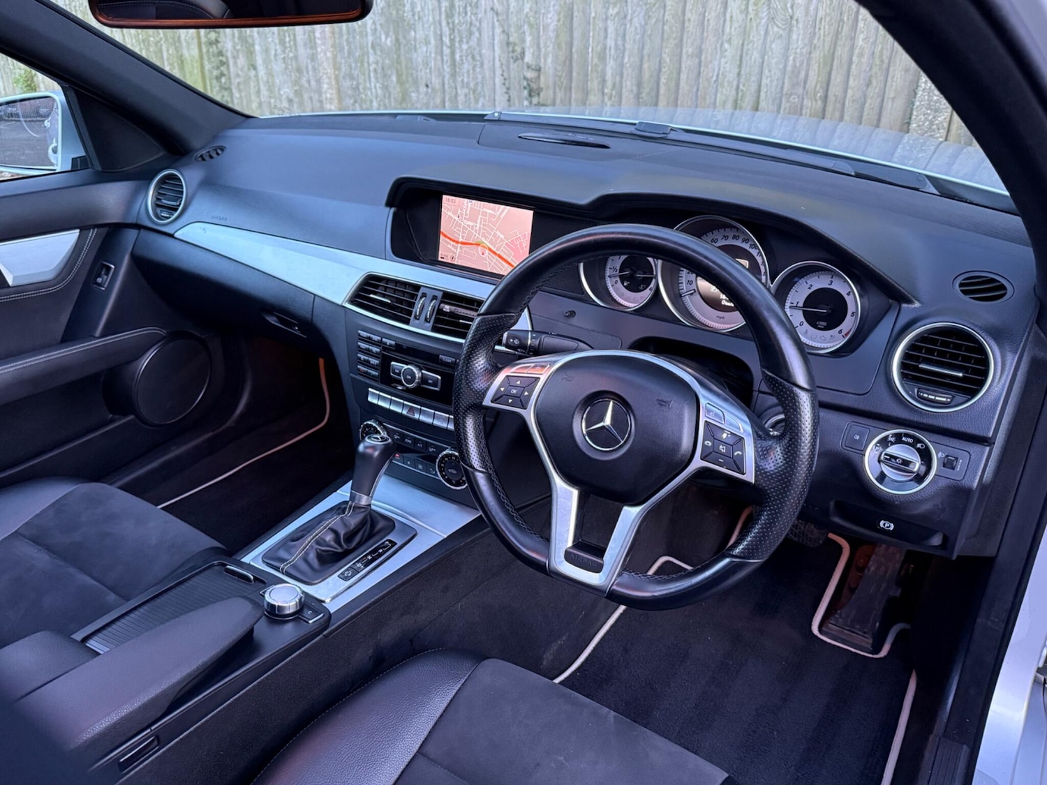 Used Mercedes-Benz C Class 2014 for sale - 77892565: Photo 10