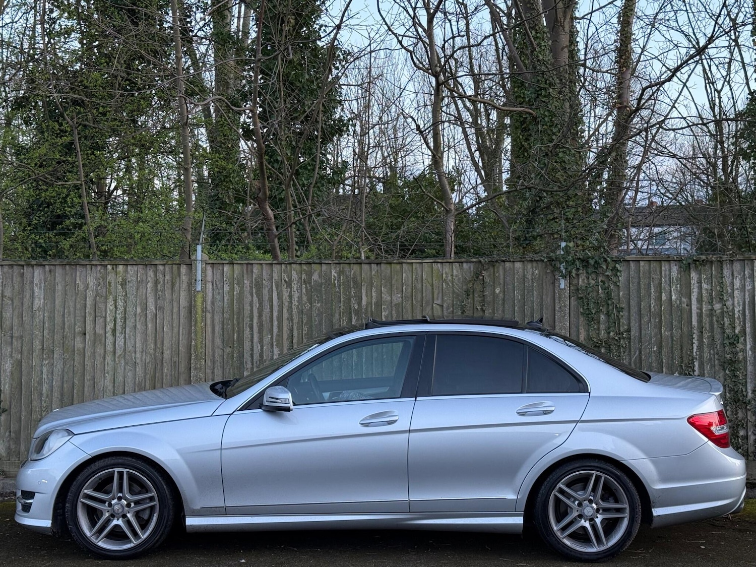 Used Mercedes-Benz C Class 2014 for sale - 77892565: Photo 5