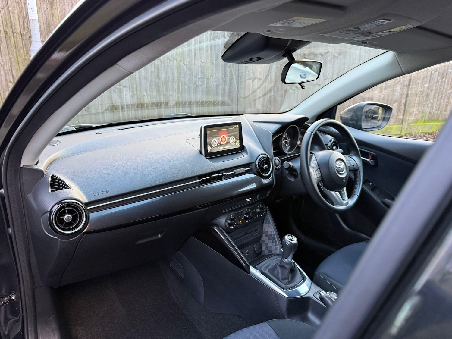 Used Mazda Mazda2 2015 for sale - 76899280: Photo 13