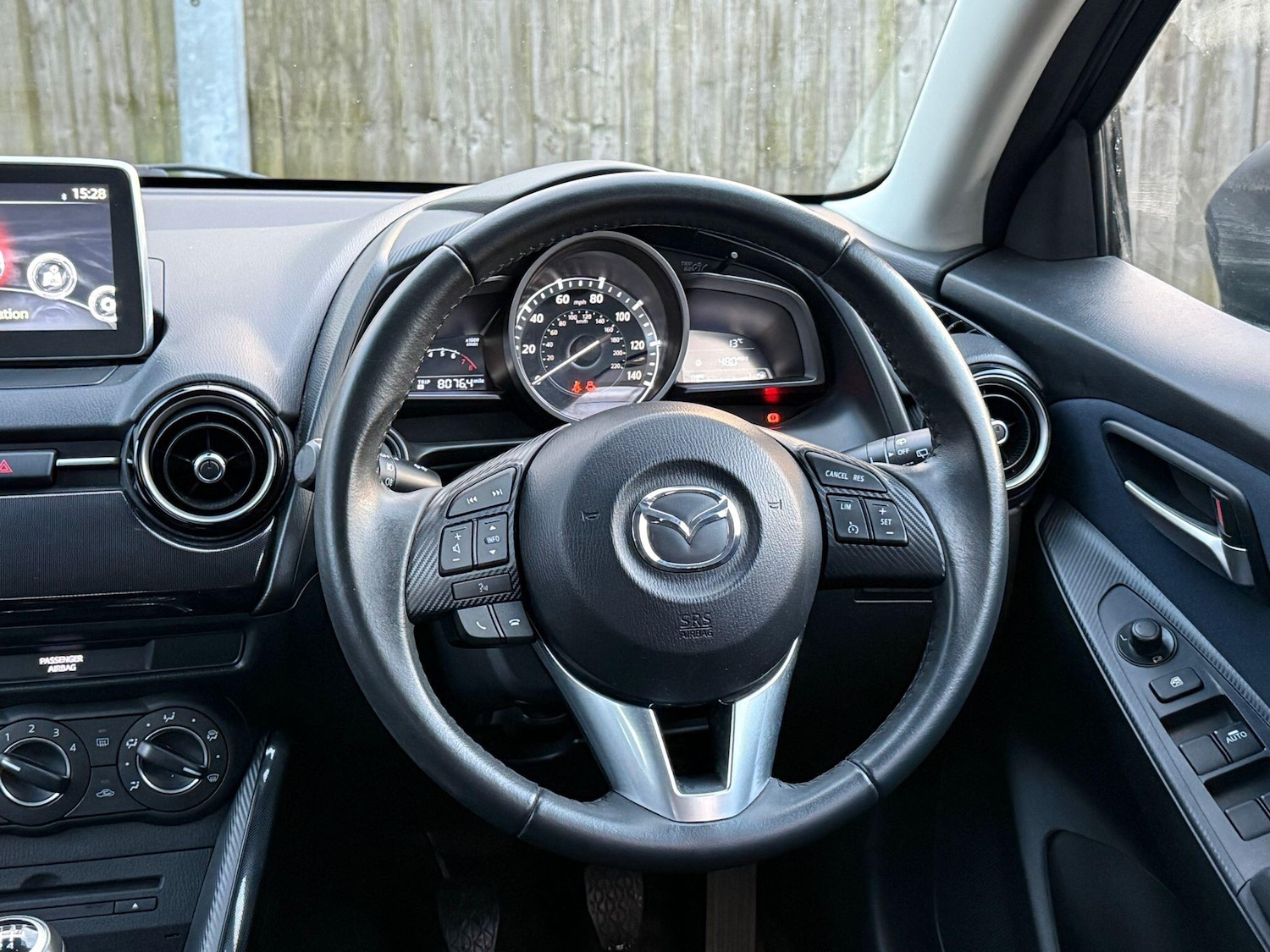 Used Mazda Mazda2 2015 for sale - 76899280: Photo 16