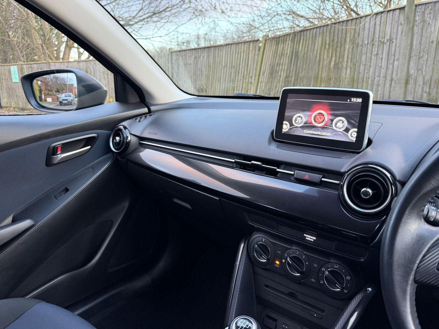 Used Mazda Mazda2 2015 for sale - 76899280: Photo 19