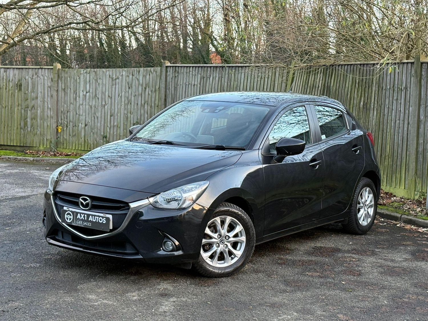 Used Mazda Mazda2 2015 for sale - 76899280: Photo 3