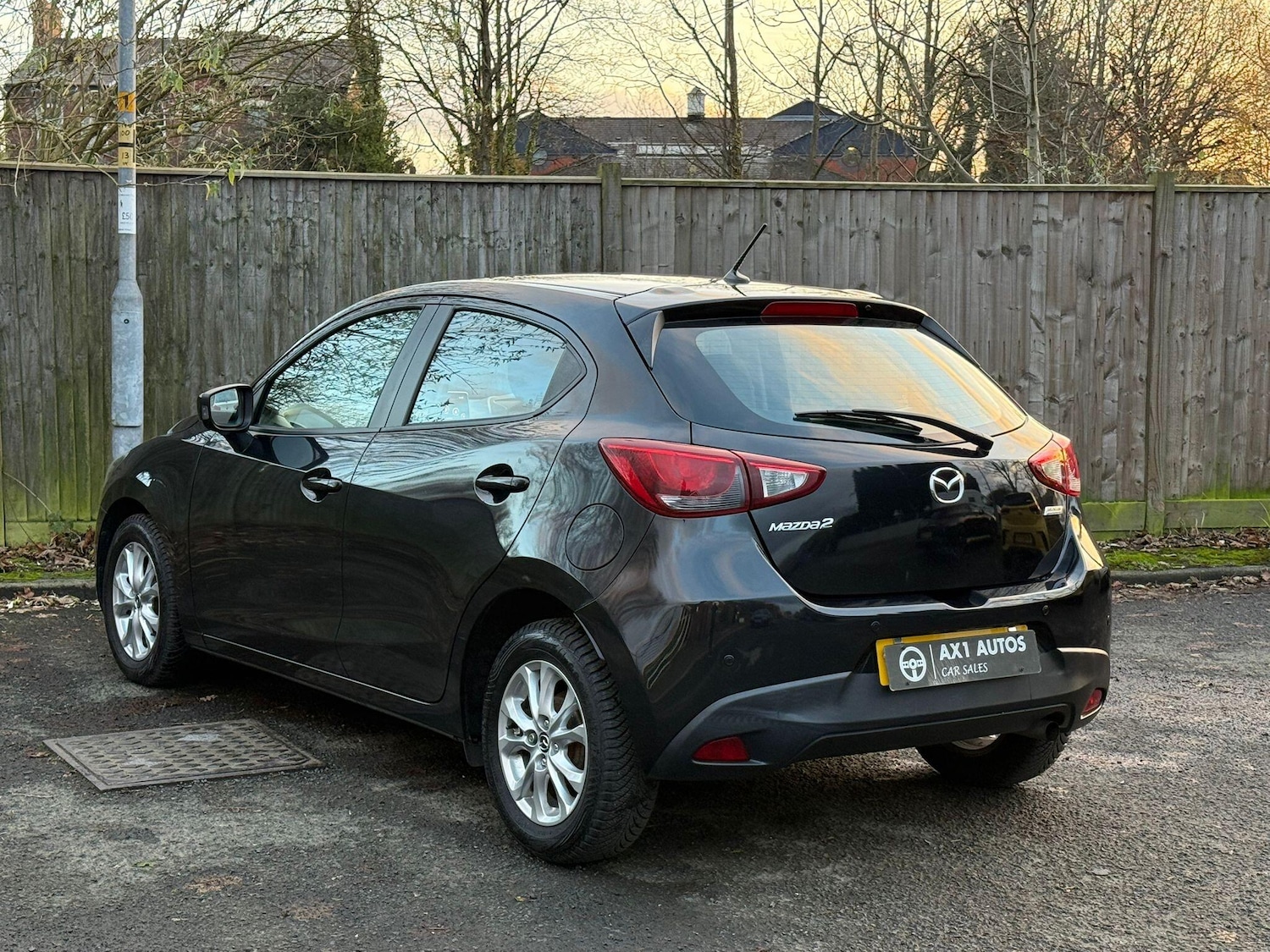 Used Mazda Mazda2 2015 for sale - 76899280: Photo 6