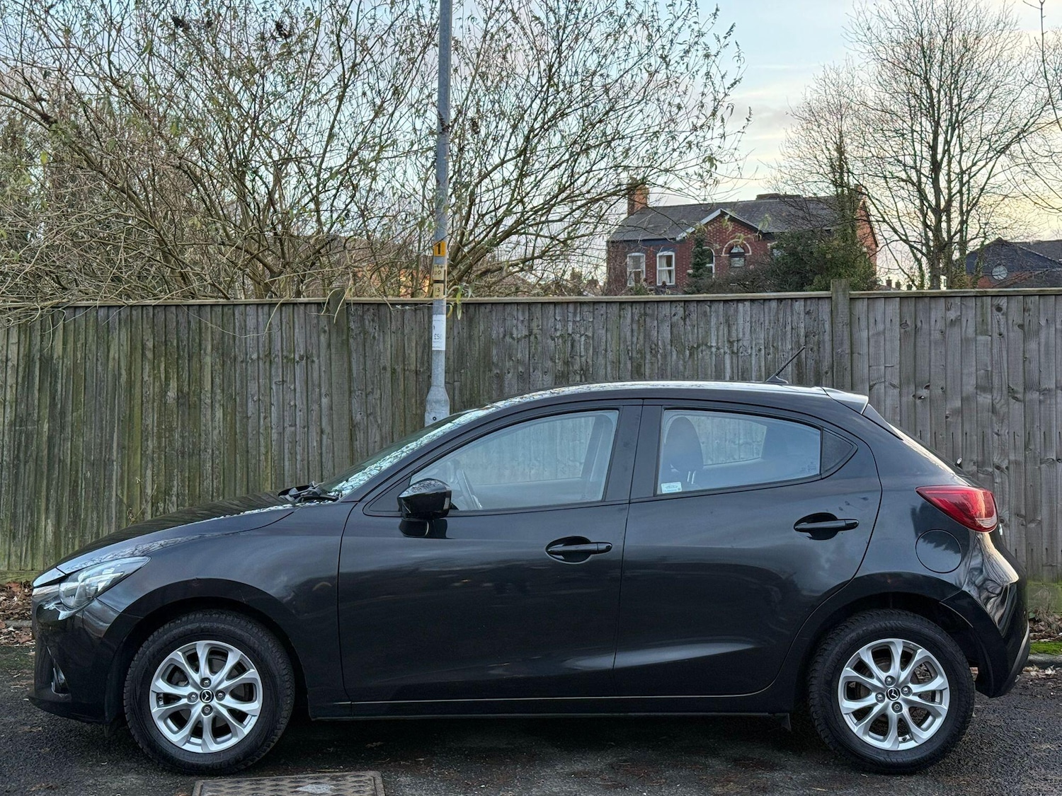 Used Mazda Mazda2 2015 for sale - 76899280: Photo 7