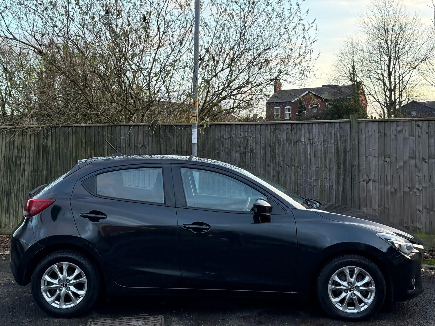 Used Mazda Mazda2 2015 for sale - 76899280: Photo 8