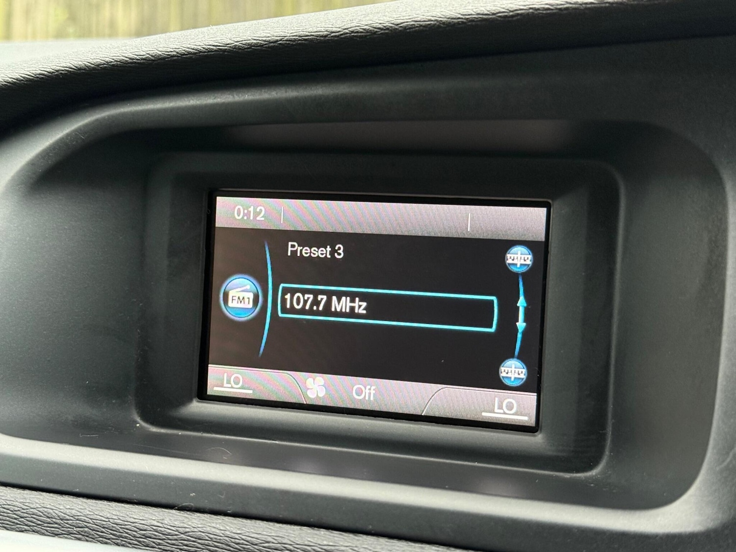 Used Volvo V40 2013 for sale - 76965228: Photo 25