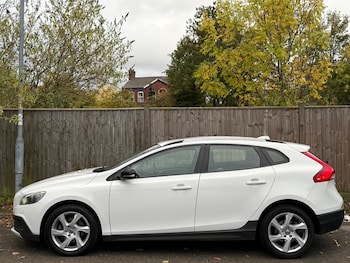 Used Volvo V40 2013 for sale - 76965228: Photo
