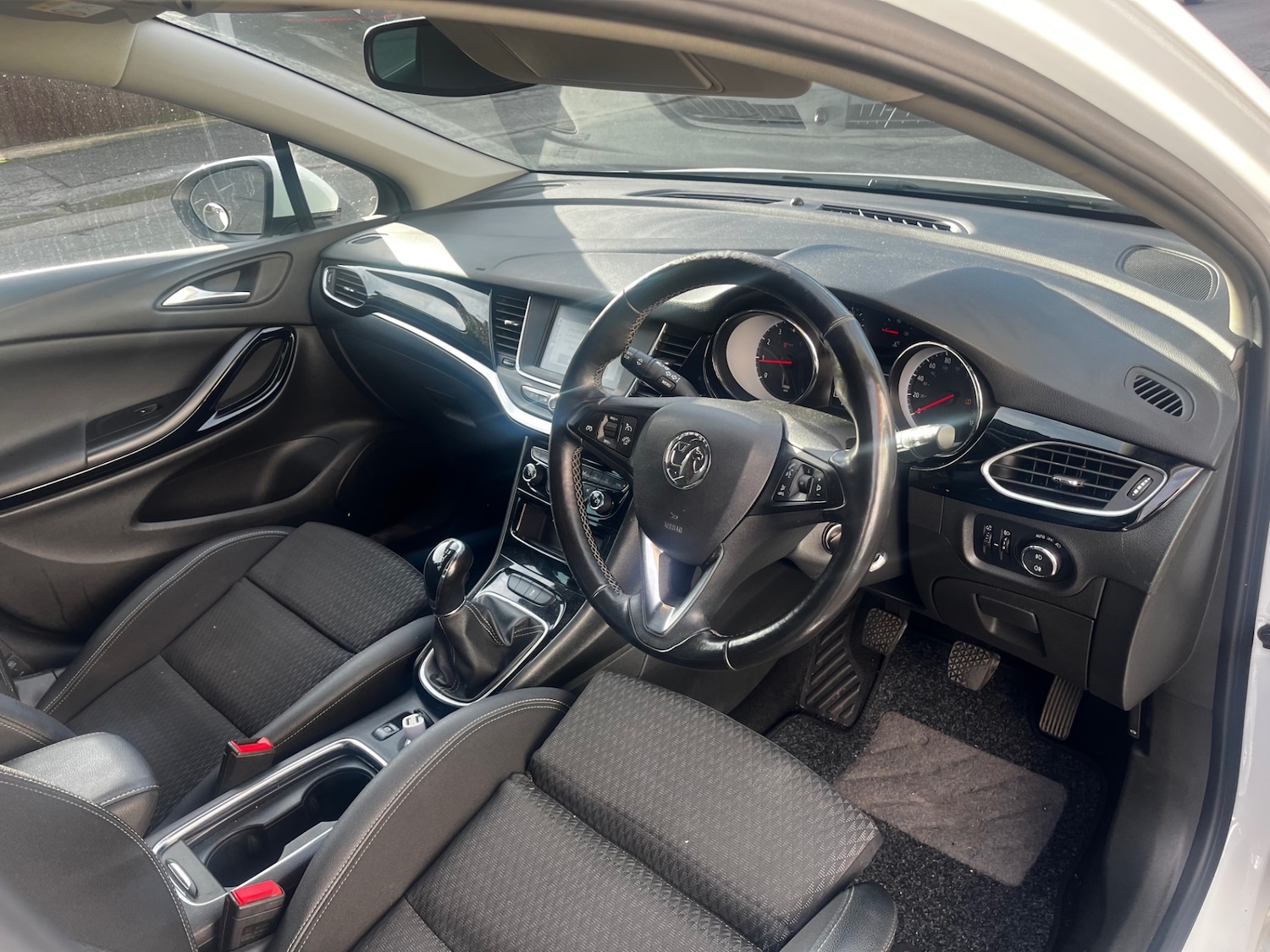 Used Vauxhall Astra 2019 for sale - 76796604: Photo 3