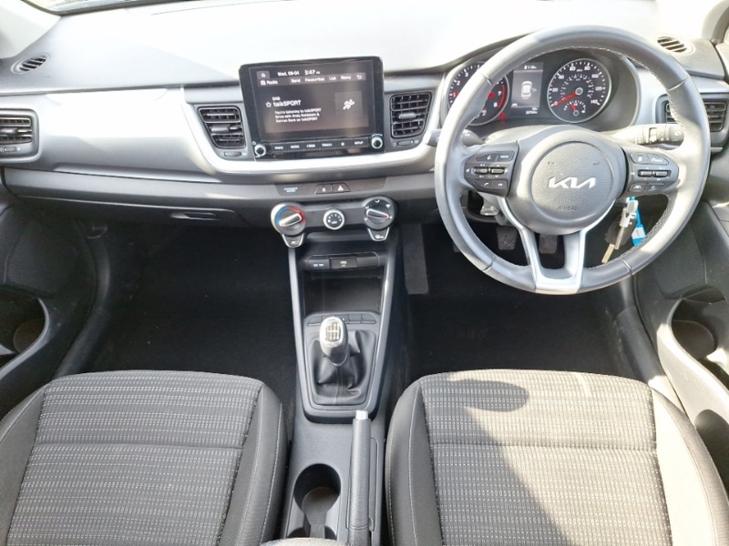 Used Kia Stonic 2023 for sale - 78169573: Photo 2