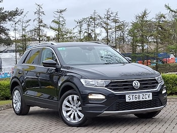 Used Volkswagen T-Roc 2018 for sale - 78756942: Photo