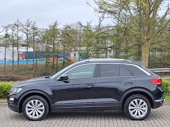 Used Volkswagen T-Roc 2018 for sale - 78756942: Photo