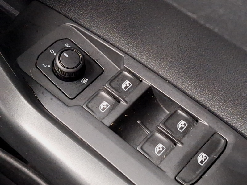 Used Volkswagen Polo 2019 for sale - 77717171: Photo 17