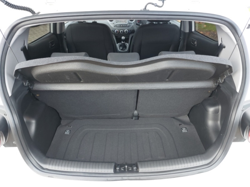 Used Hyundai i10 2019 for sale - 76427409: Photo 8