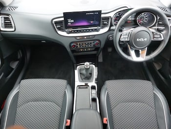 Used Kia XCeed 2025 for sale - 76309160: Photo