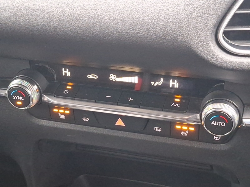 Used Mazda CX-30 2023 for sale - 77448772: Photo 16