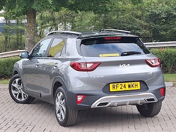 Used Kia Stonic 2024 for sale - 79782536: Photo