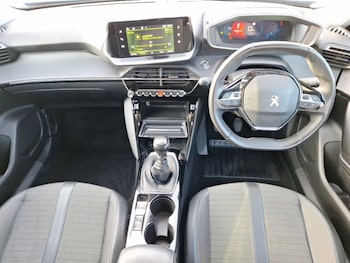 Used Peugeot 2008 2022 for sale - 77818312: Photo