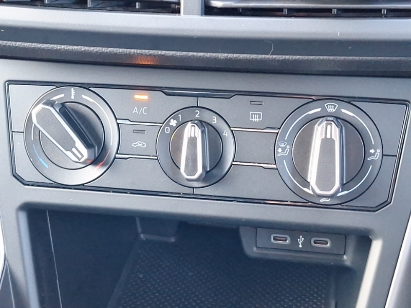 Used Volkswagen Polo 2023 for sale - 77352803: Photo 14