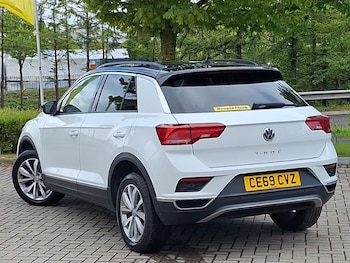 Used Volkswagen T-Roc 2019 for sale - 78546342: Photo