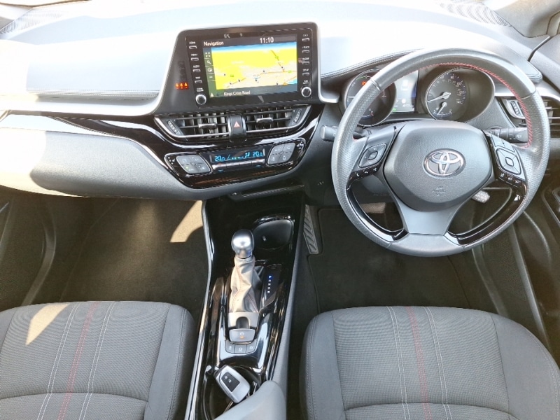 Used Toyota C-HR 2021 for sale - 77947822: Photo 2