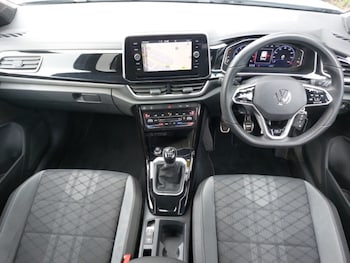 Used Volkswagen T-Roc 2022 for sale - 76108291: Photo