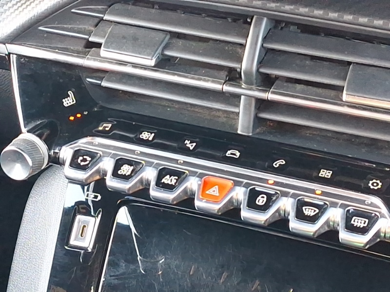 Used Peugeot 2008 2022 for sale - 77070320: Photo 15