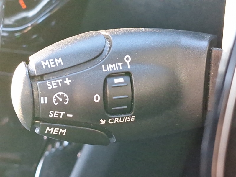 Used Peugeot 2008 2022 for sale - 77070320: Photo 18