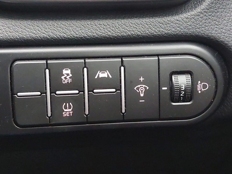 Used Kia XCeed 2023 for sale - 76478748: Photo 18