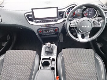 Used Kia XCeed 2023 for sale - 77663948: Photo