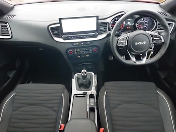 Used Kia Ceed 2025 for sale - 76478524: Photo