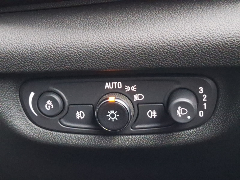 Used Vauxhall Insignia 2018 for sale - 77338243: Photo 18