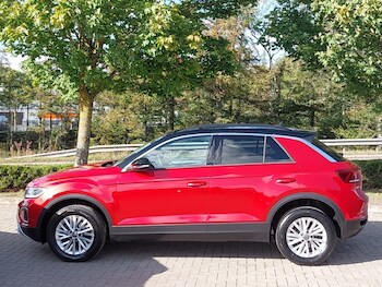 Used Volkswagen T-Roc 2023 for sale - 75882899: Photo