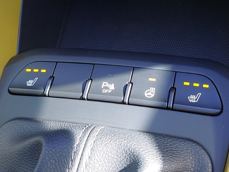 Used Kia Stonic 2023 for sale - 75976914: Photo 17