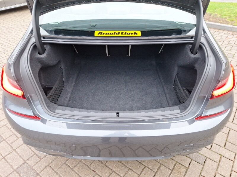 Used BMW 3 Series 2019 for sale - 77818301: Photo 8