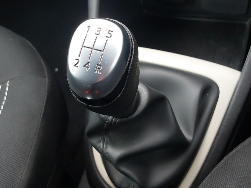 Used Renault Captur 2018 for sale - 76478771: Photo 15