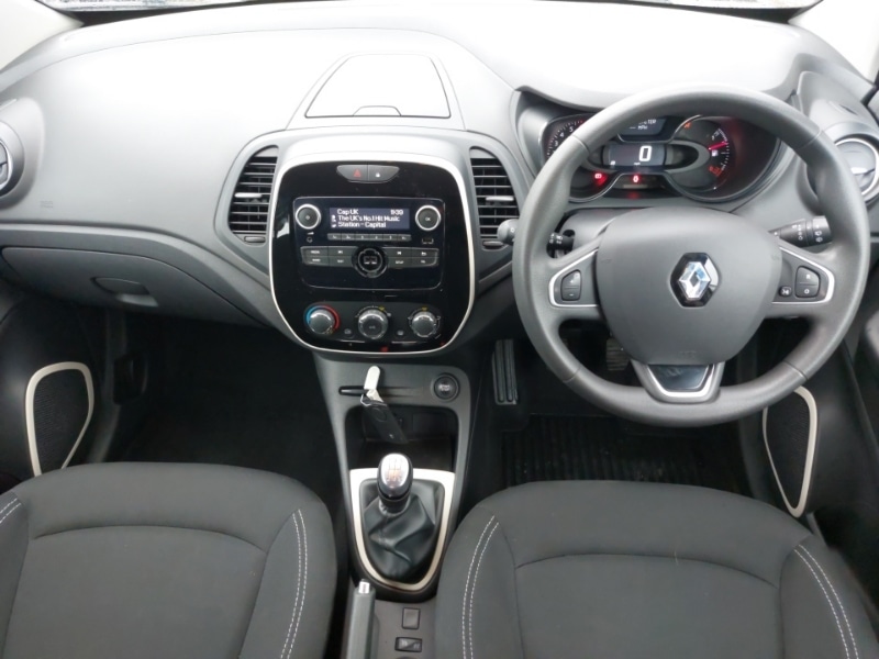 Used Renault Captur 2018 for sale - 76478771: Photo 2