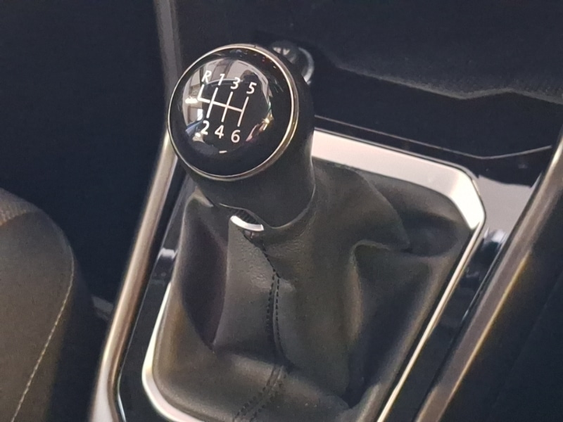 Used Volkswagen T-Roc 2019 for sale - 76932504: Photo 15