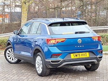 Used Volkswagen T-Roc 2019 for sale - 76932504: Photo