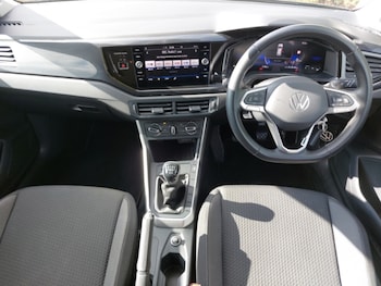 Used Volkswagen Polo 2024 for sale - 75837796: Photo